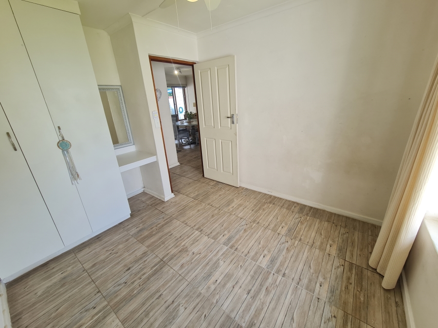 2 Bedroom Property for Sale in Paradise Beach Eastern Cape